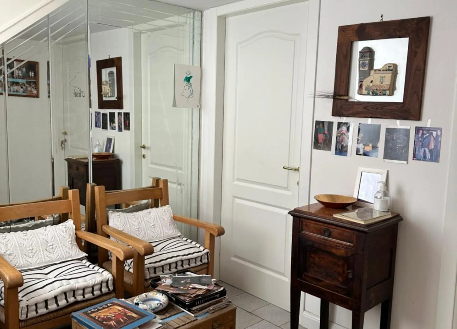 Martucci 83 Bed & Breakfast Naples Italy