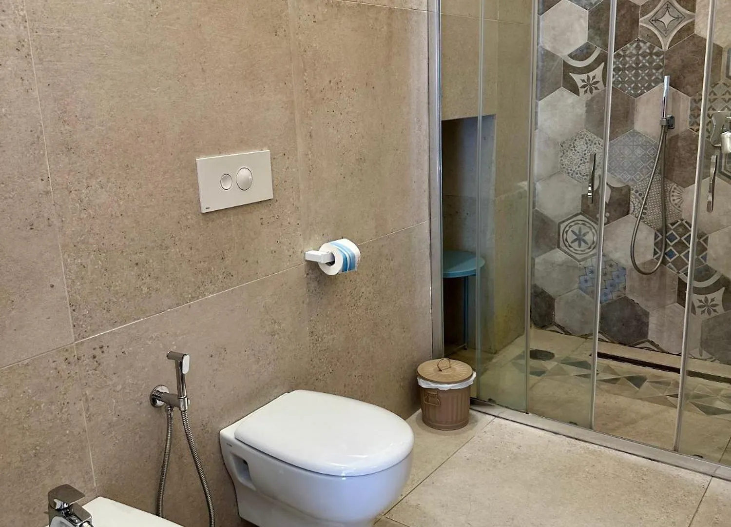Martucci 83 Bed & Breakfast Naples Italy